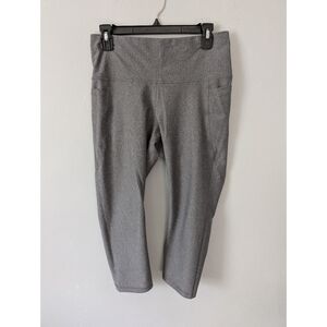 Old Navy Active Powersoft Light Gray High Rise Leggings Crop Capri Size Large